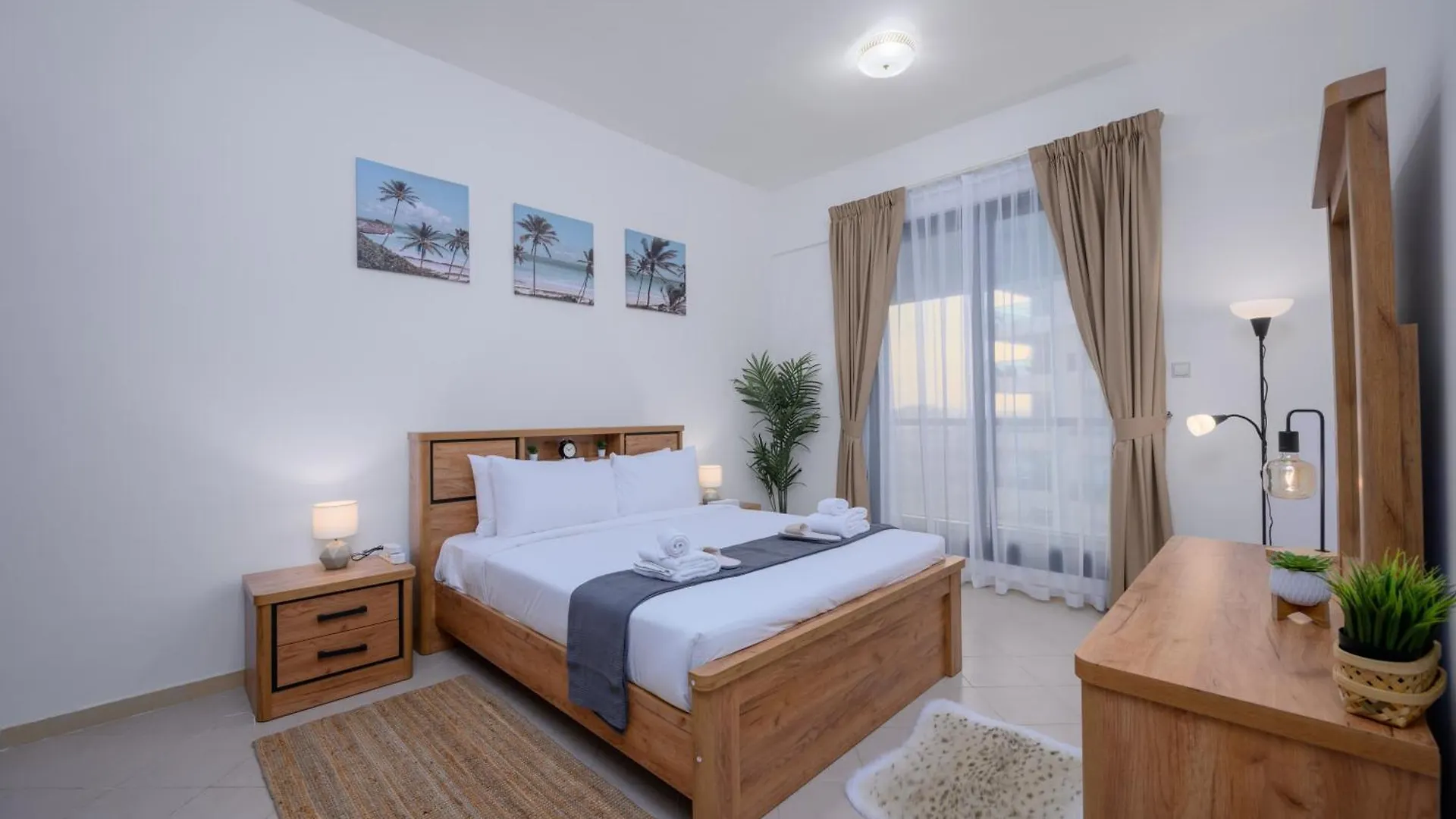 1 Bedroom Apartment With Marina View - Close To Metro Dubai
